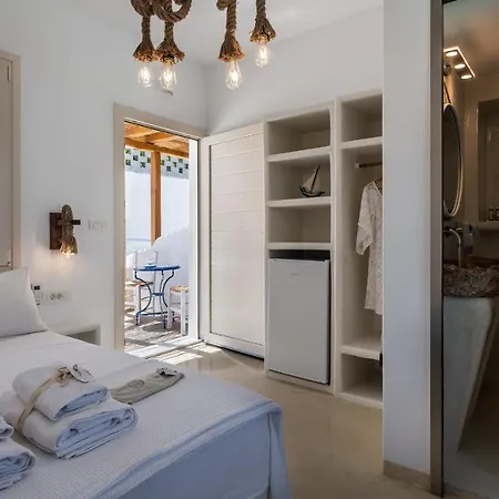 Geomilos Deluxe Rooms Triovasálos Dış mekan fotoğraf